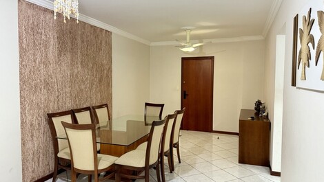 Well-located apartment in Bombas
