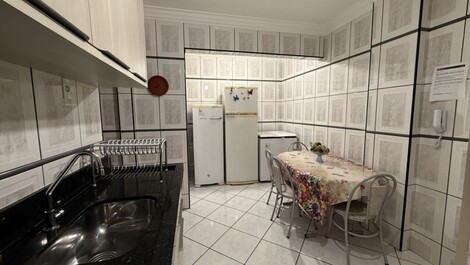 Well-located apartment in Bombas