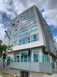 Apartamento frente a la playa para alquiler de temporada – Meia Praia