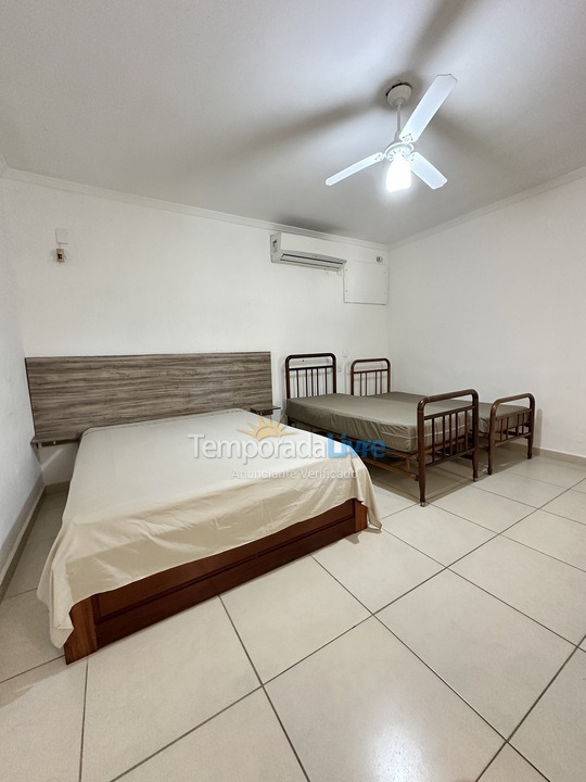 Casa para alquiler de vacaciones em Ubatuba (Praia Grande)