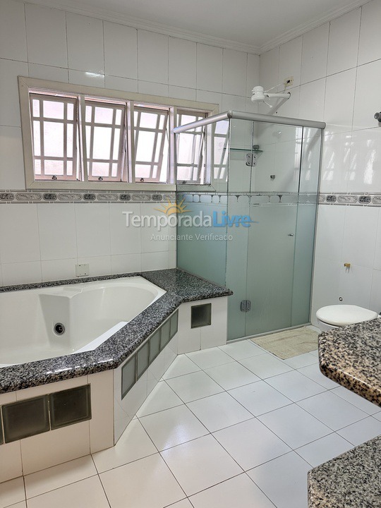 Casa para alquiler de vacaciones em Ubatuba (Praia Grande)