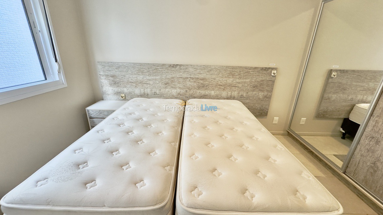 Apartment for vacation rental in Governador Celso Ramos (Praia de Palmas)