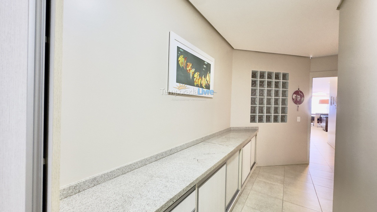 Apartment for vacation rental in Governador Celso Ramos (Praia de Palmas)