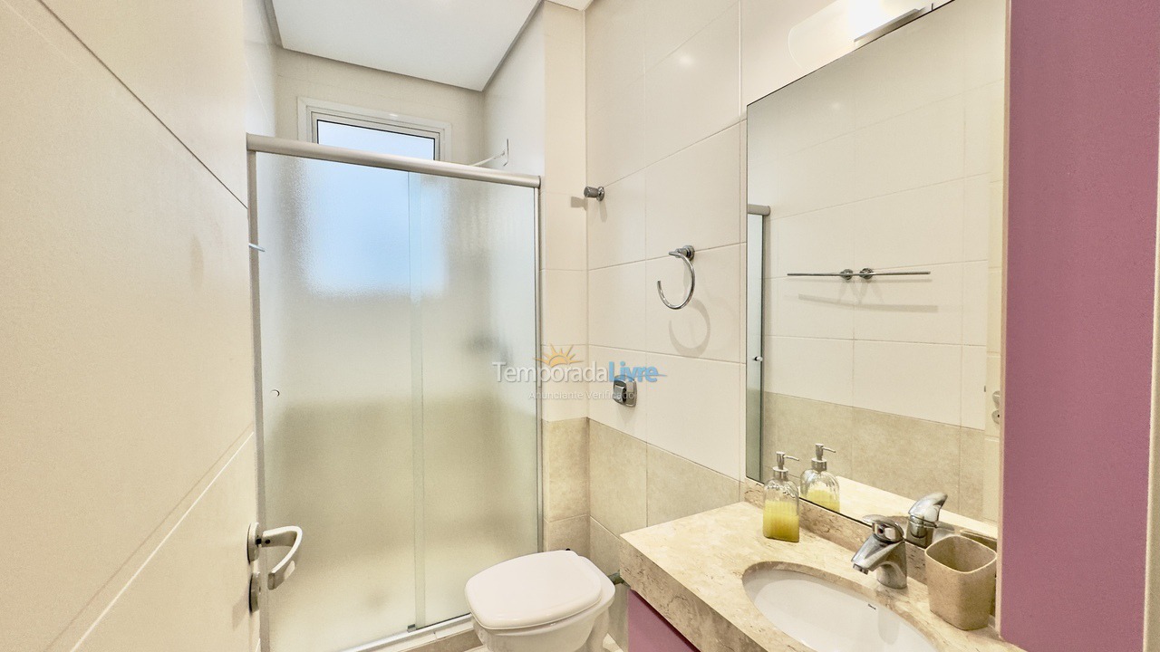 Apartment for vacation rental in Governador Celso Ramos (Praia de Palmas)