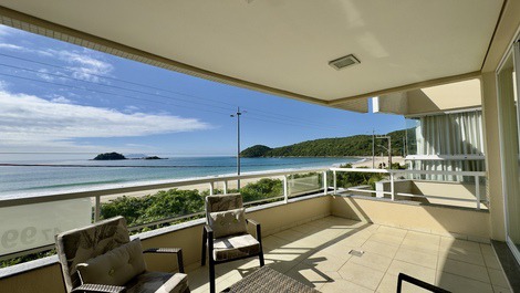 🌅Beachfront apartment with balcony and panoramic views on Palmas Beach