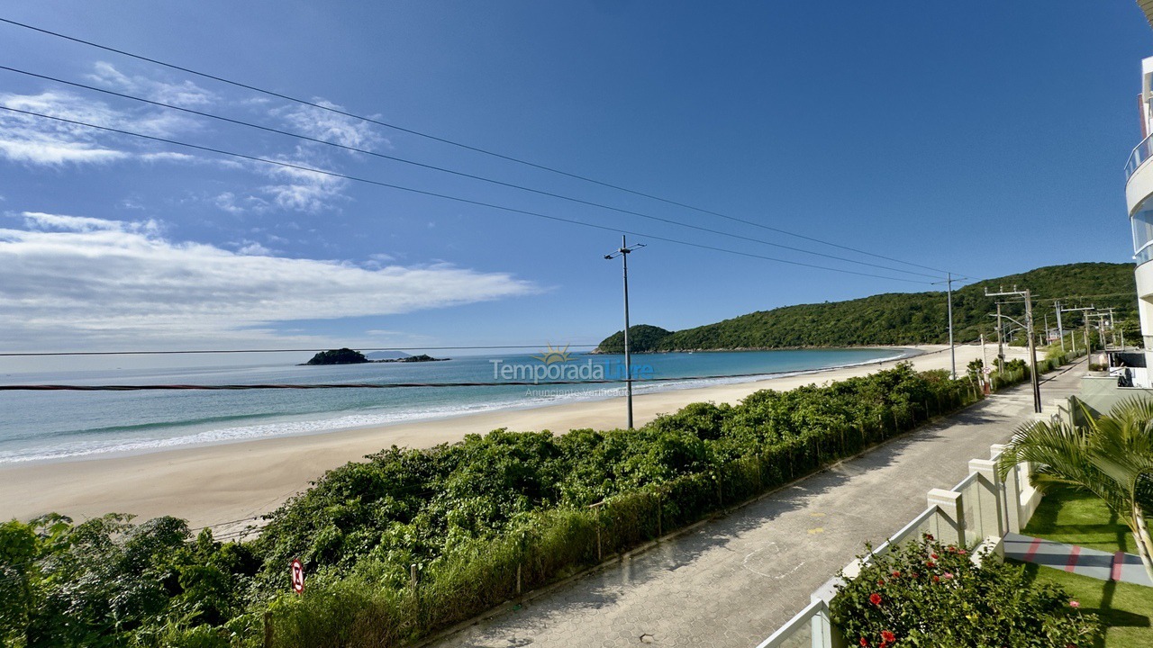 Apartment for vacation rental in Governador Celso Ramos (Praia de Palmas)