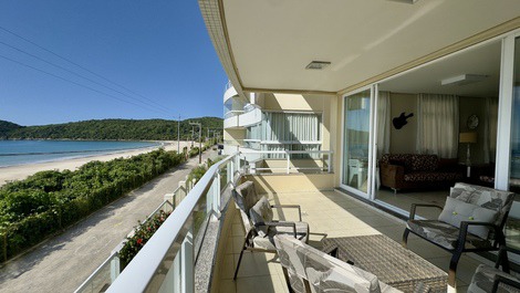 🌅Beachfront apartment with balcony and panoramic views on Palmas Beach
