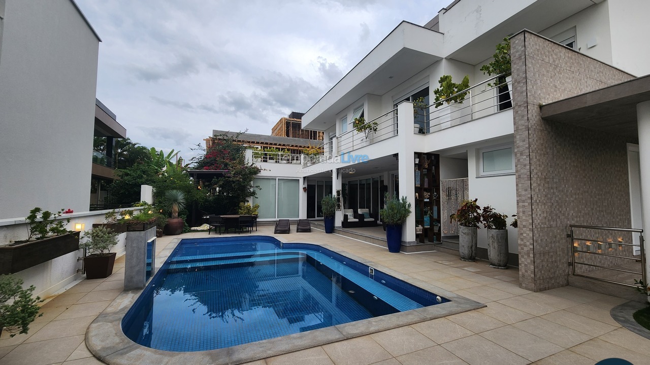 Casa para alquiler de vacaciones em Florianopolis (Jurerê Internacional)