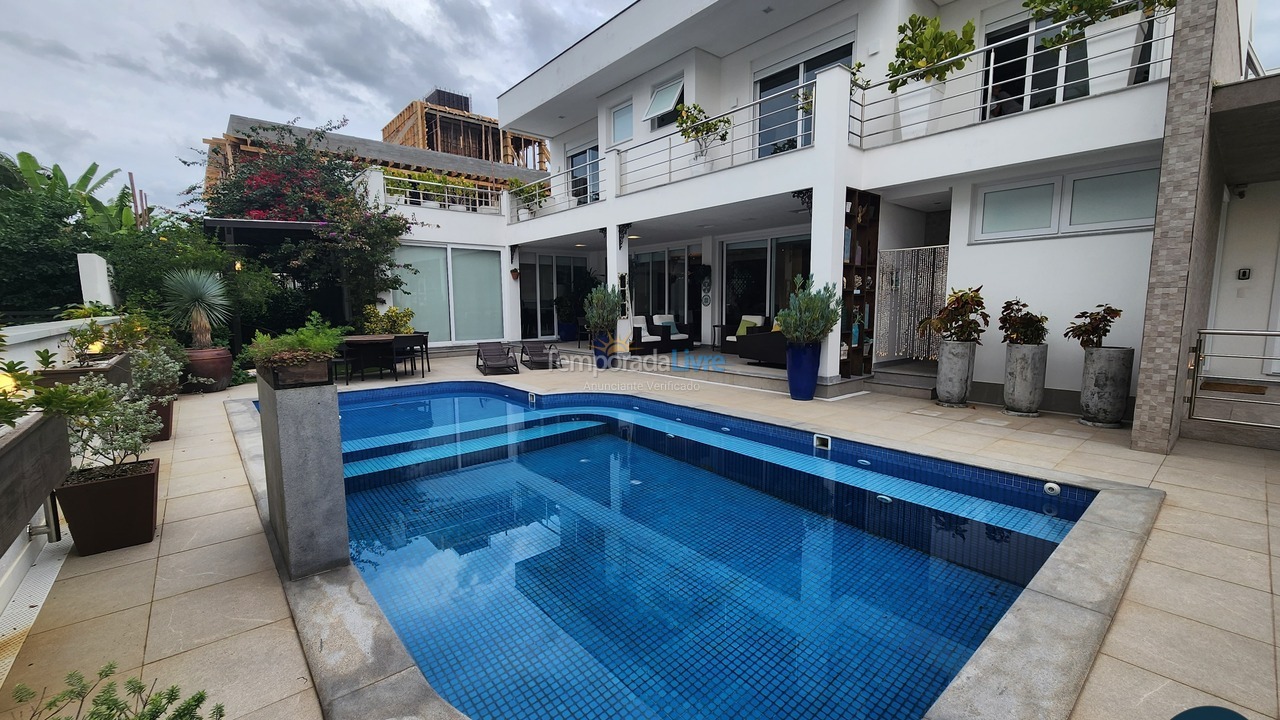 Casa para alquiler de vacaciones em Florianopolis (Jurerê Internacional)