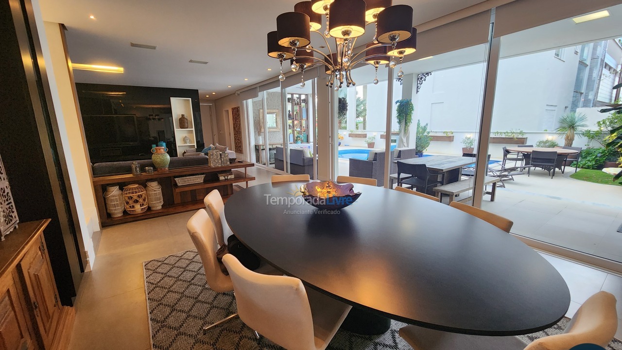 Casa para alquiler de vacaciones em Florianopolis (Jurerê Internacional)