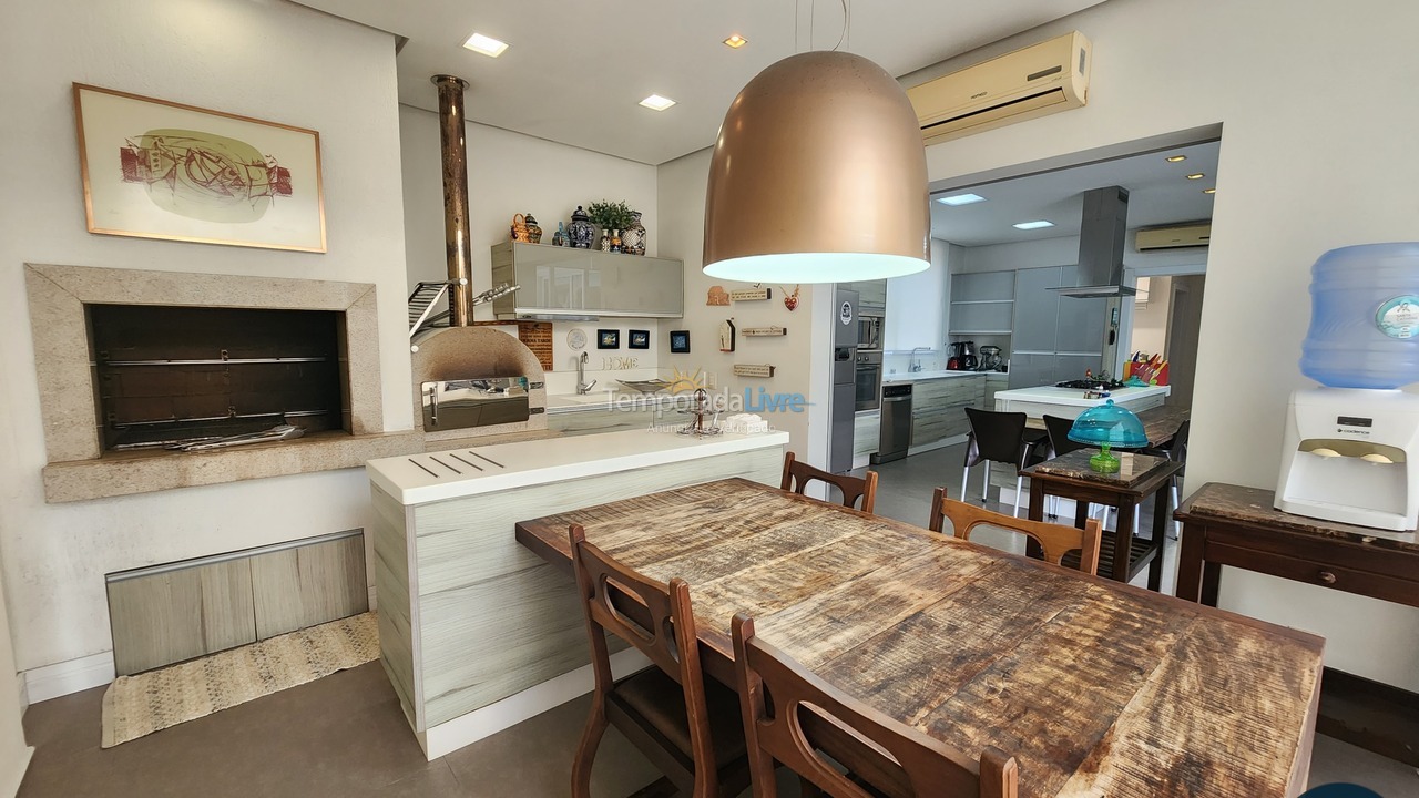 Casa para alquiler de vacaciones em Florianopolis (Jurerê Internacional)