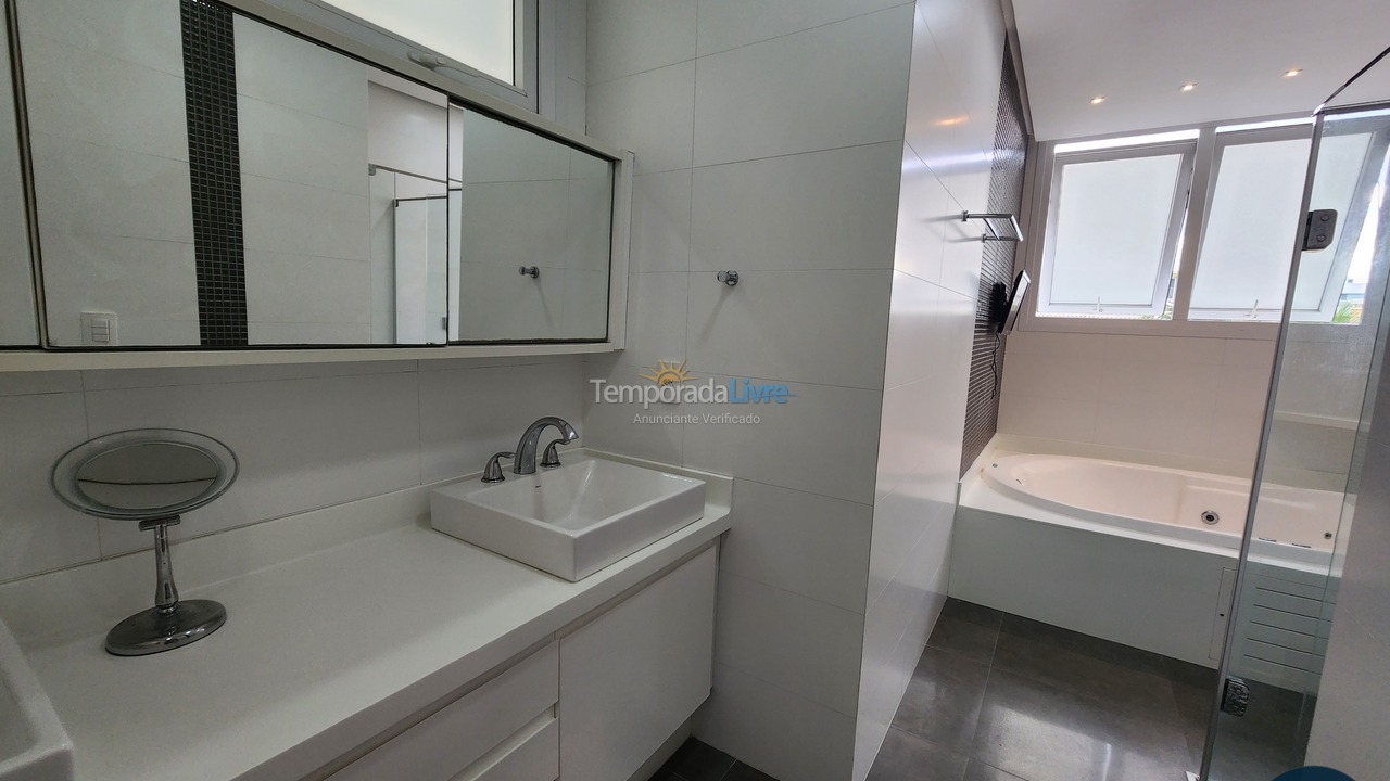 Casa para alquiler de vacaciones em Florianopolis (Jurerê Internacional)