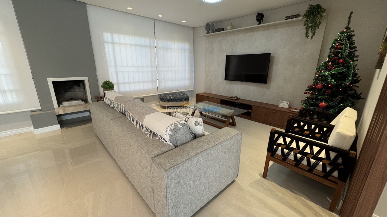Casa para aluguel de temporada em Florianopolis (Jurerê Internacional)