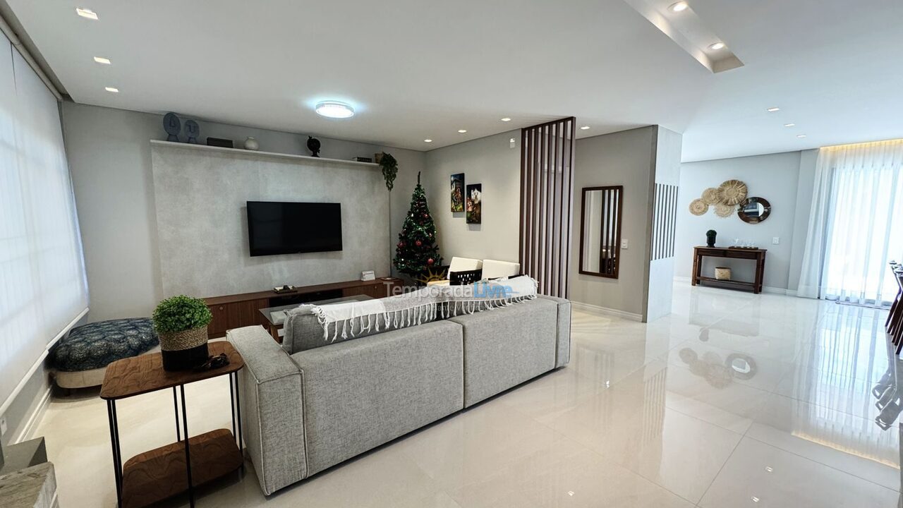 Casa para aluguel de temporada em Florianopolis (Jurerê Internacional)