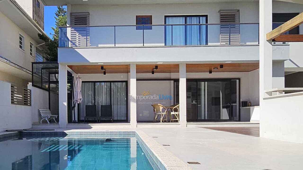 Casa para aluguel de temporada em Florianopolis (Jurerê Internacional)