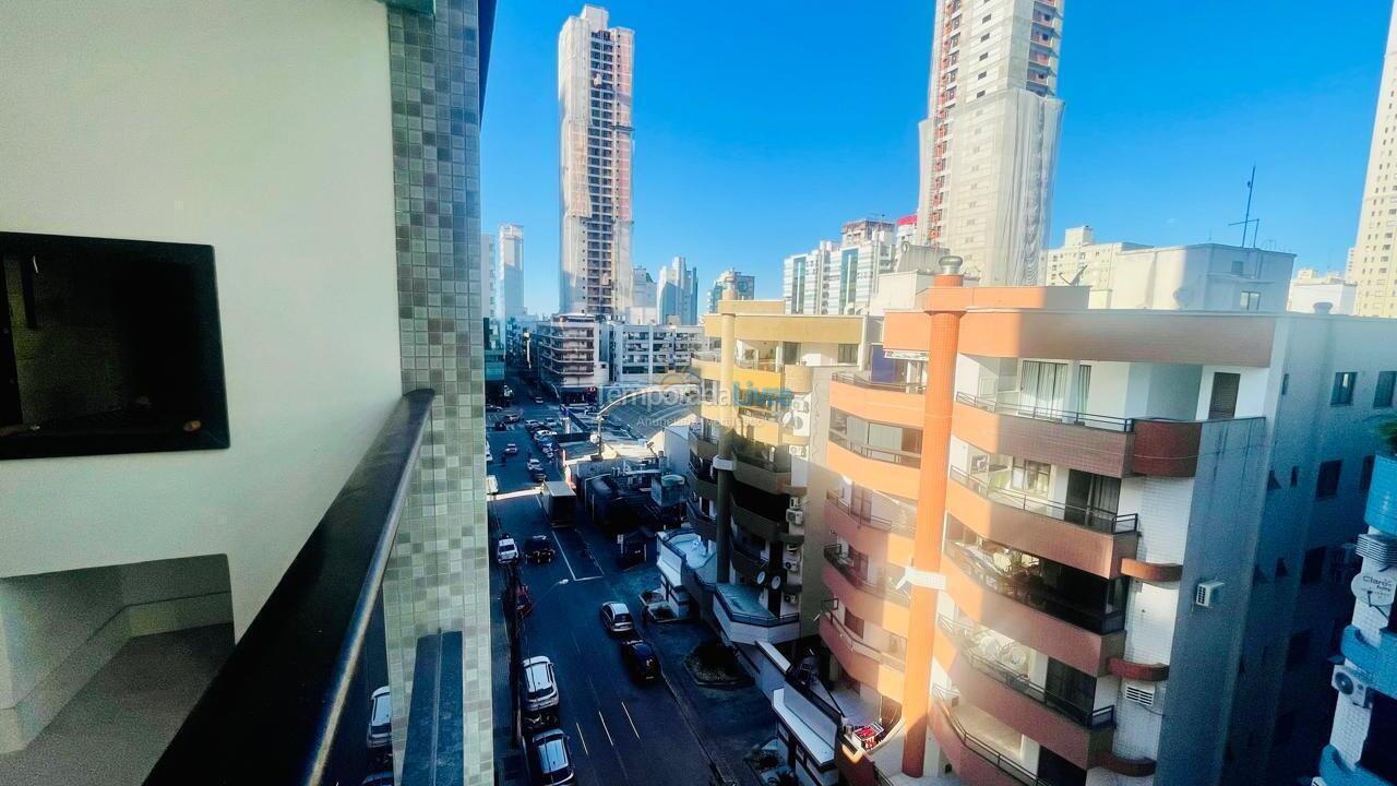 Apartamento para aluguel de temporada em Itapema (Meia Praia Frente Mar)