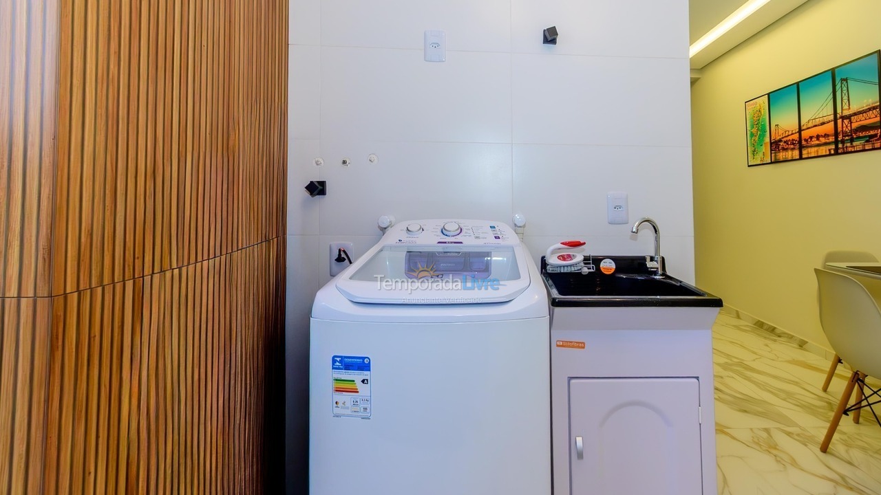 Apartment for vacation rental in Florianópolis (Praia do Santinho)