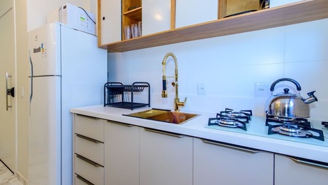 Apartment with Ocean View - Santinho Beach, 15 meters from the sea.