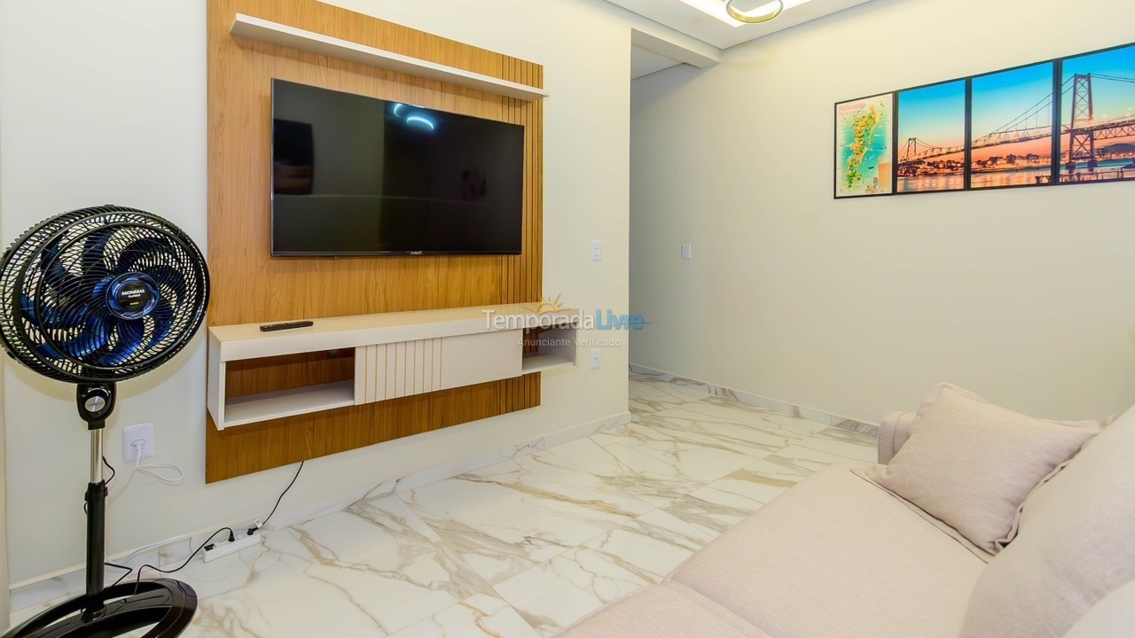 Apartment for vacation rental in Florianópolis (Praia do Santinho)