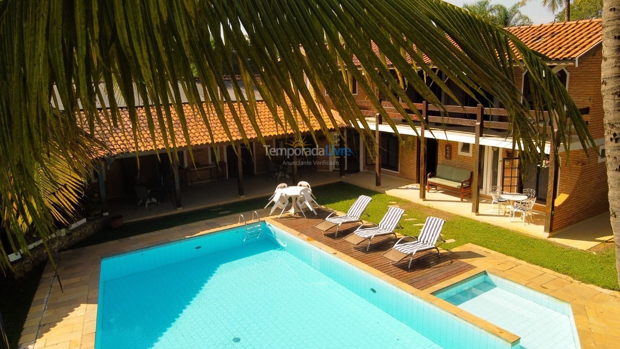Granja para alquiler de vacaciones em Tietê (Condomínio água Santa)