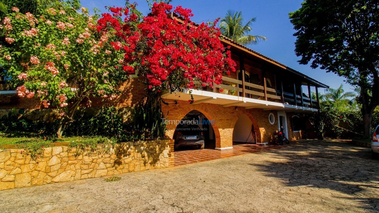 Granja para alquiler de vacaciones em Tietê (Condomínio água Santa)