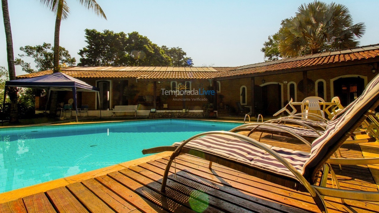 Granja para alquiler de vacaciones em Tietê (Condomínio água Santa)