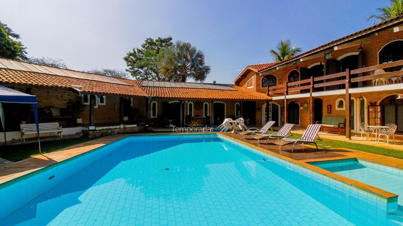 Granja para alquiler de vacaciones em Tietê (Condomínio água Santa)