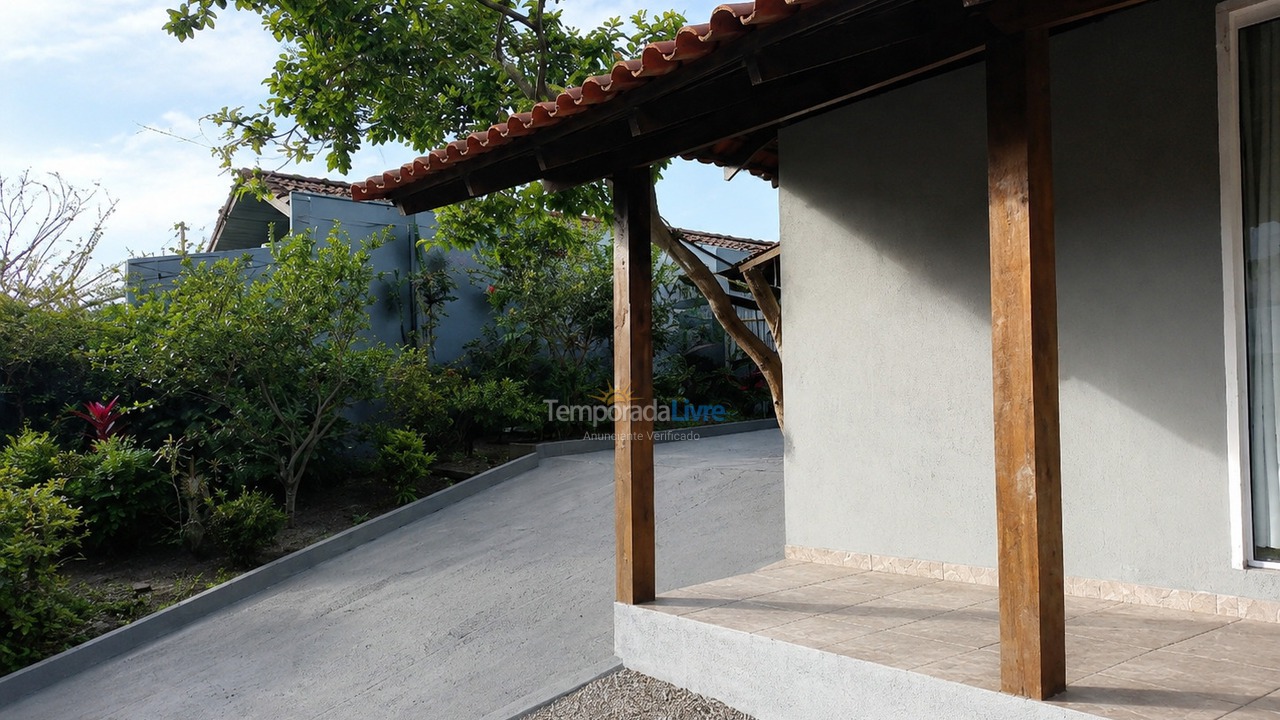 House for vacation rental in Bombinhas (José Amandio)