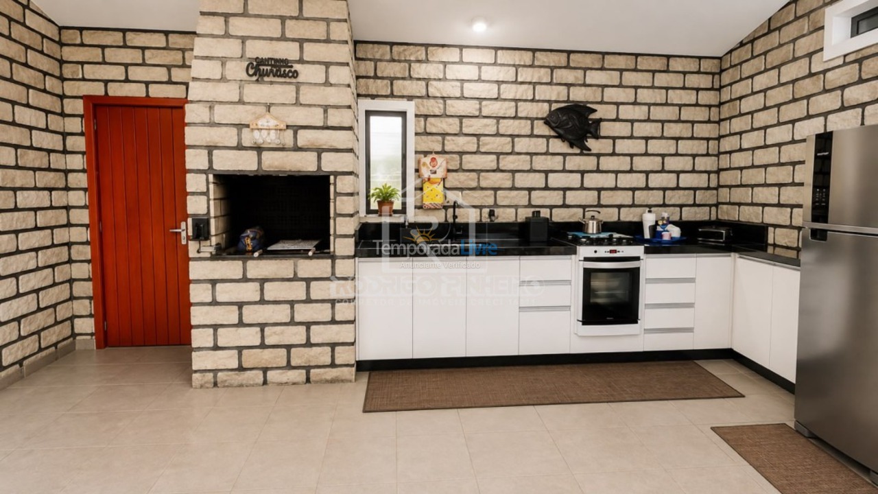 Casa para alquiler de vacaciones em Bombinhas (Canto Grande)
