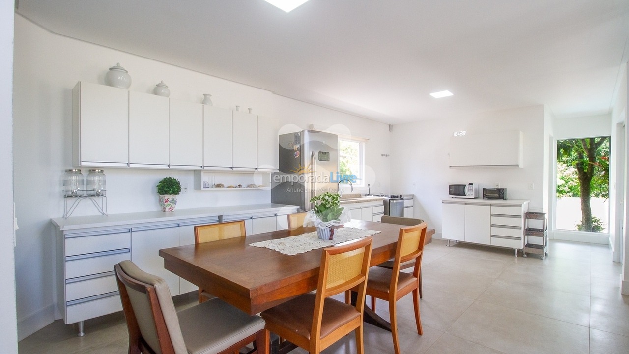 Casa para alquiler de vacaciones em Bombinhas (Canto Grande)