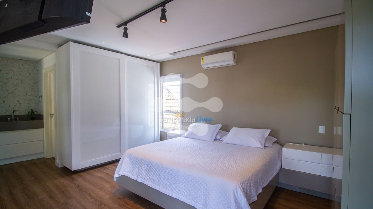 Casa para alquiler de vacaciones em Bombinhas (Canto Grande)