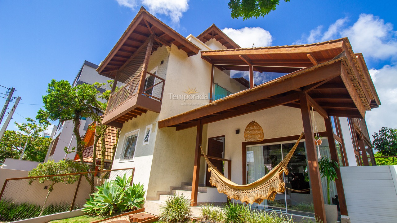 Casa para alquiler de vacaciones em Bombinhas (Canto Grande)