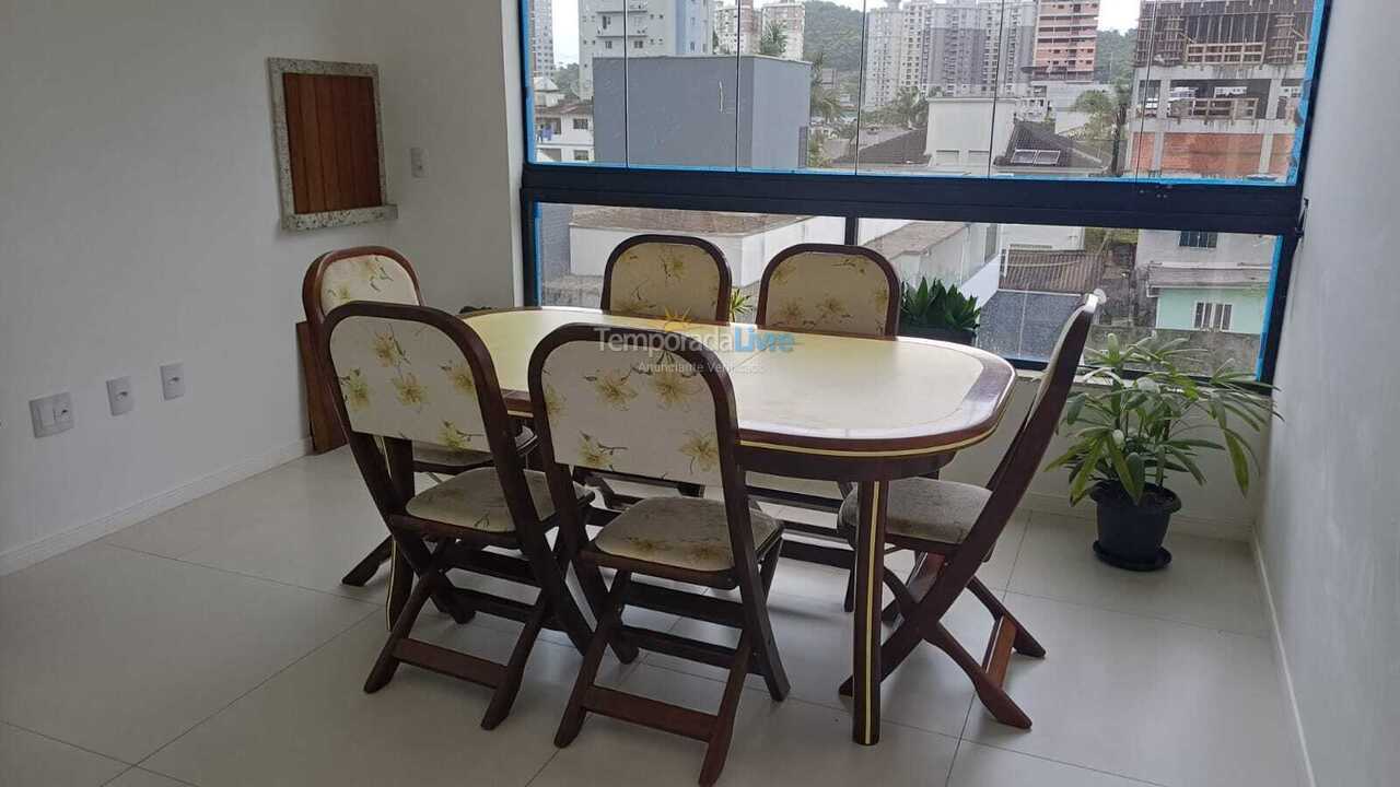 Apartamento para aluguel de temporada em Itapema (Centro)
