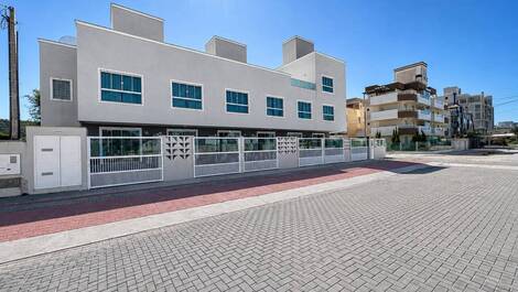 Apartment with 1 bedroom for 4 people with pool in Praia de Mariscal