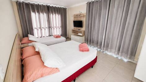 Apartment with 1 bedroom for 4 people with pool in Praia de Mariscal