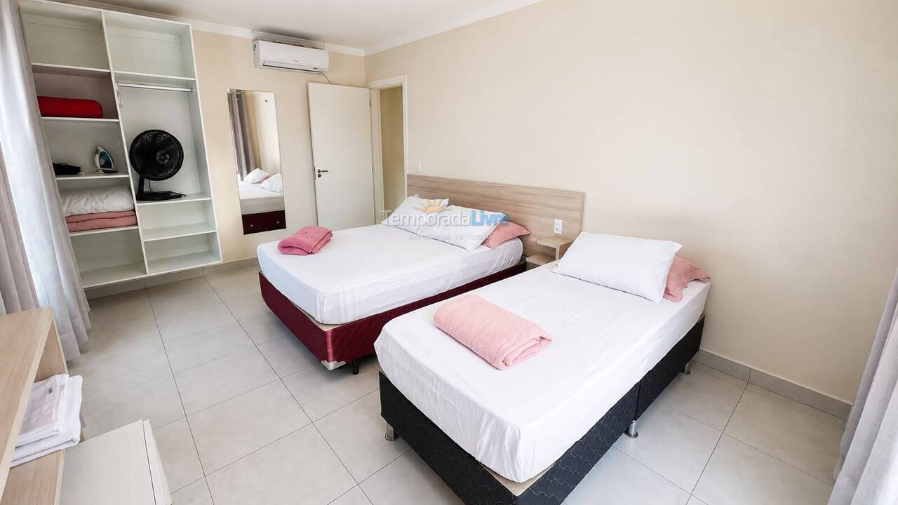 Apartment for vacation rental in Bombinhas (Mariscal)