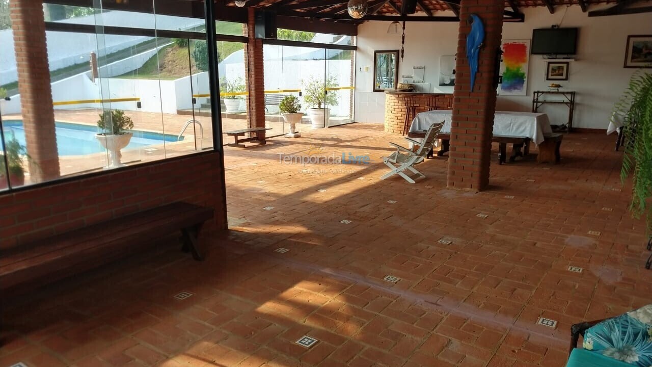 Granja para alquiler de vacaciones em Mairinque (Condomínio Porta do Sol)