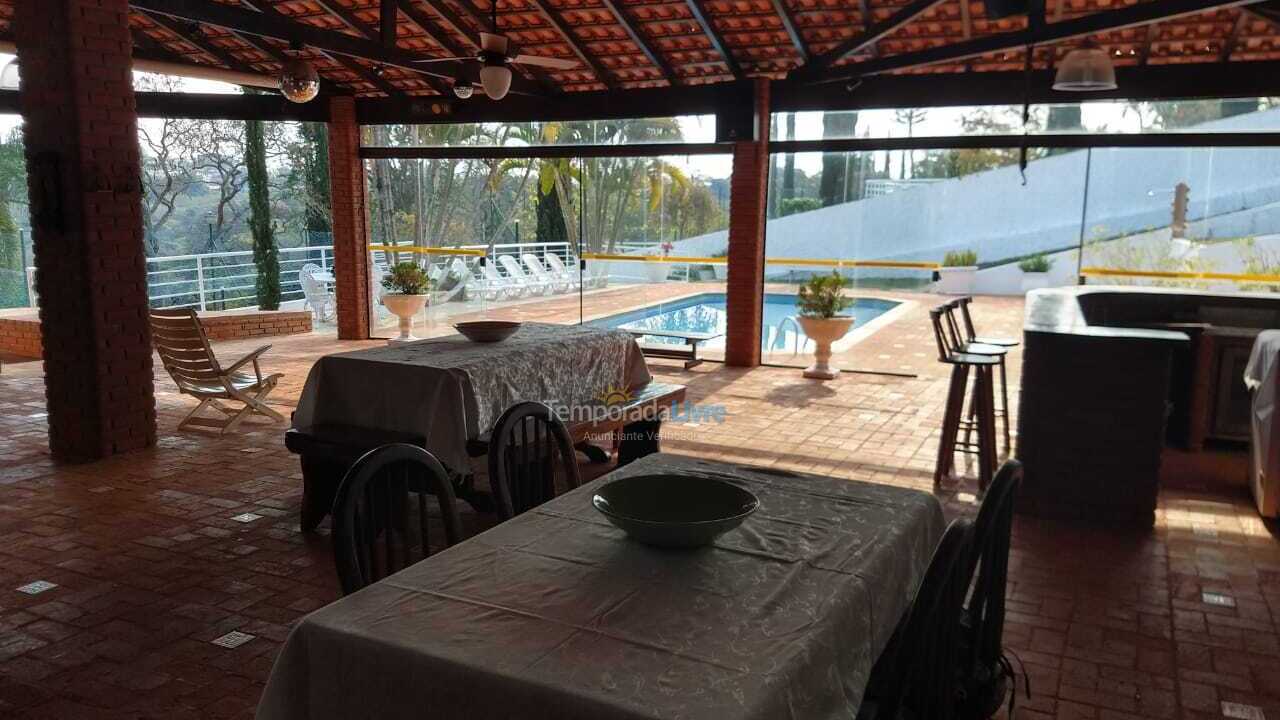 Granja para alquiler de vacaciones em Mairinque (Condomínio Porta do Sol)