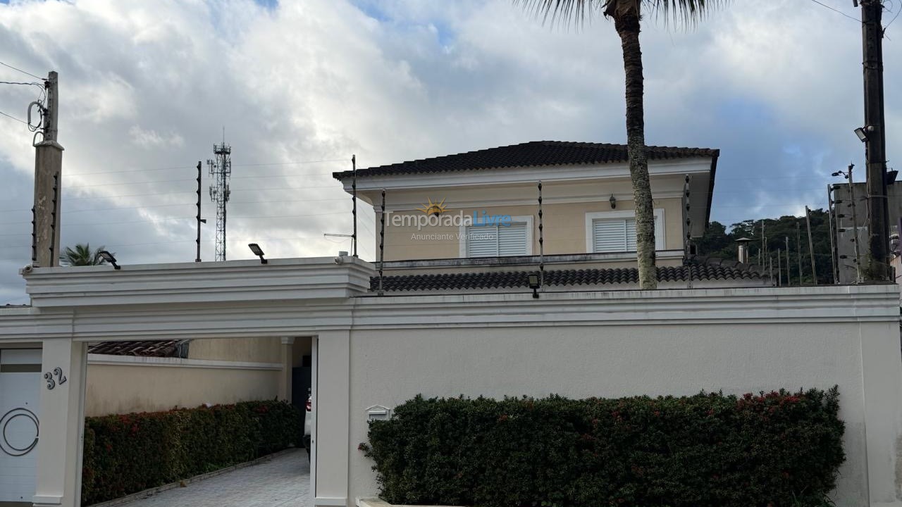 Casa para aluguel de temporada em Guarujá (Praia do Pernambuco)