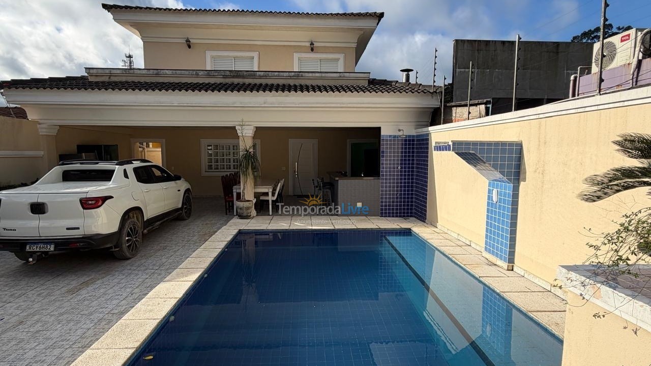 Casa para aluguel de temporada em Guarujá (Praia do Pernambuco)