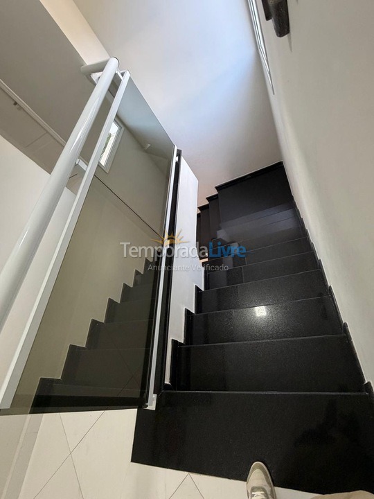 Casa para aluguel de temporada em Guarujá (Praia do Pernambuco)