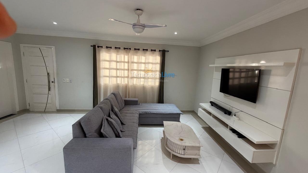Casa para aluguel de temporada em Guarujá (Praia do Pernambuco)