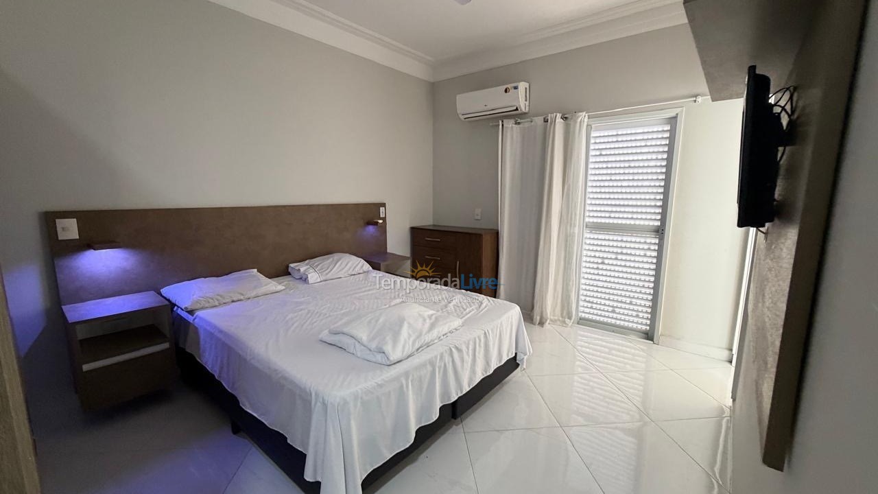 Casa para aluguel de temporada em Guarujá (Praia do Pernambuco)