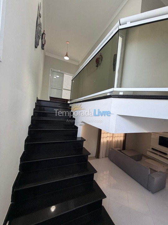 Casa para aluguel de temporada em Guarujá (Praia do Pernambuco)