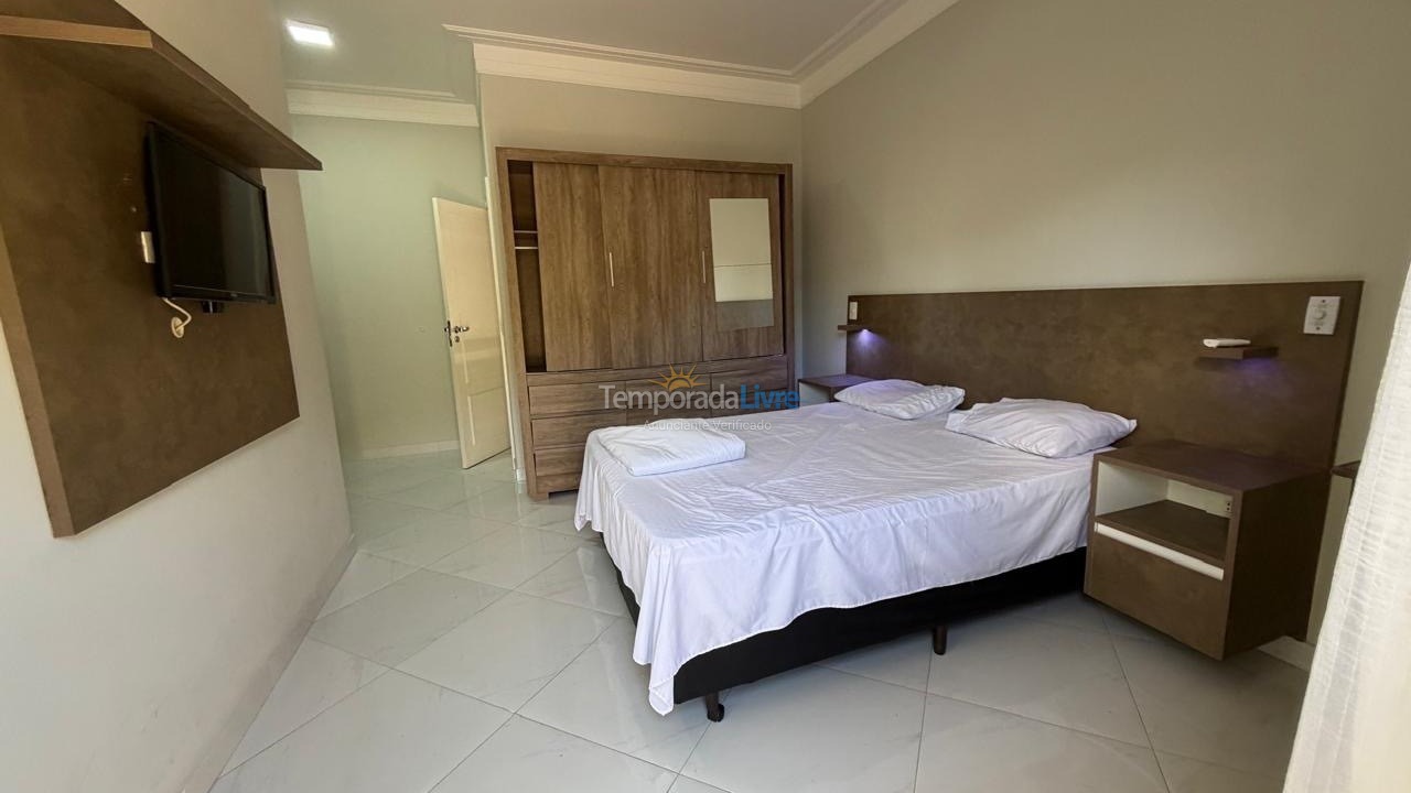 Casa para aluguel de temporada em Guarujá (Praia do Pernambuco)