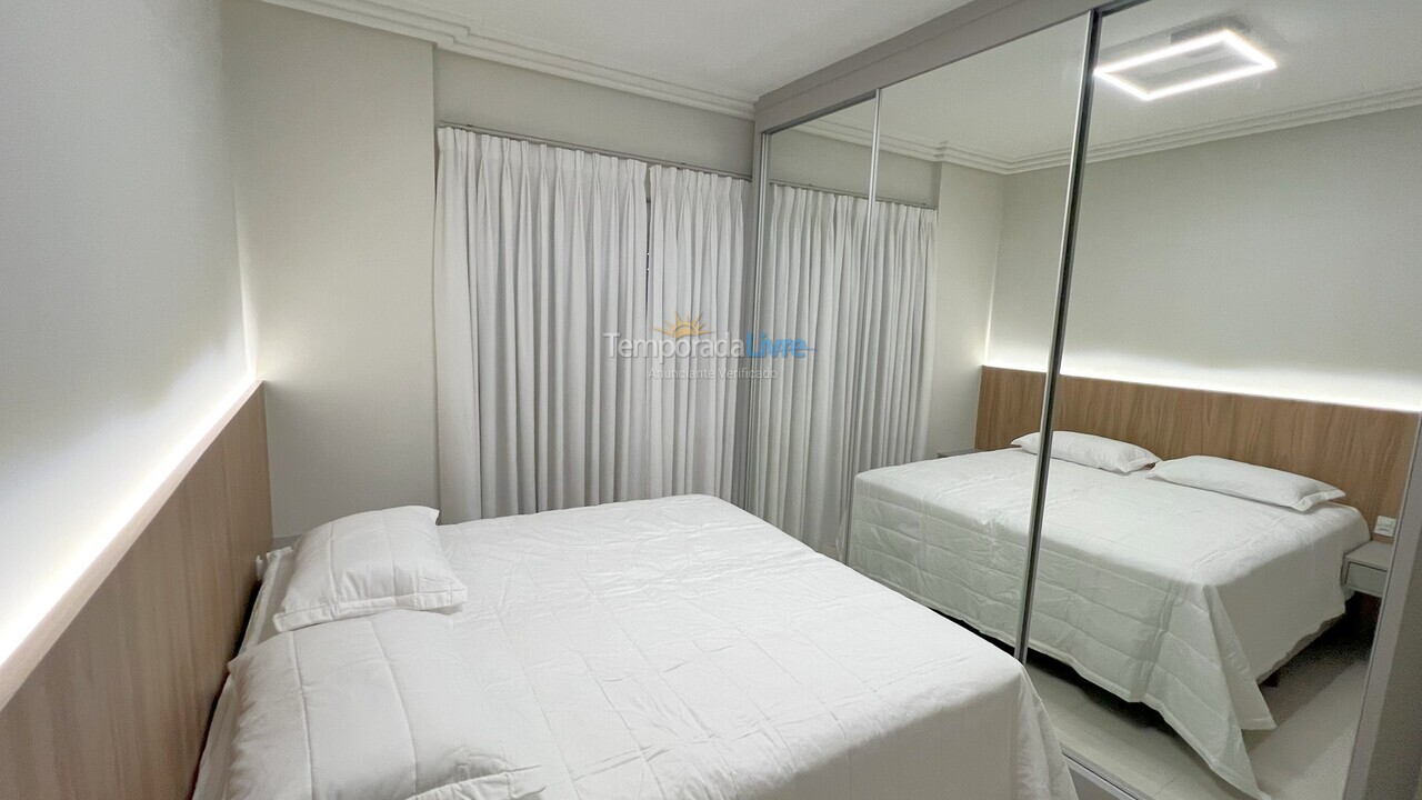 Apartment for vacation rental in Itapema (Centro)