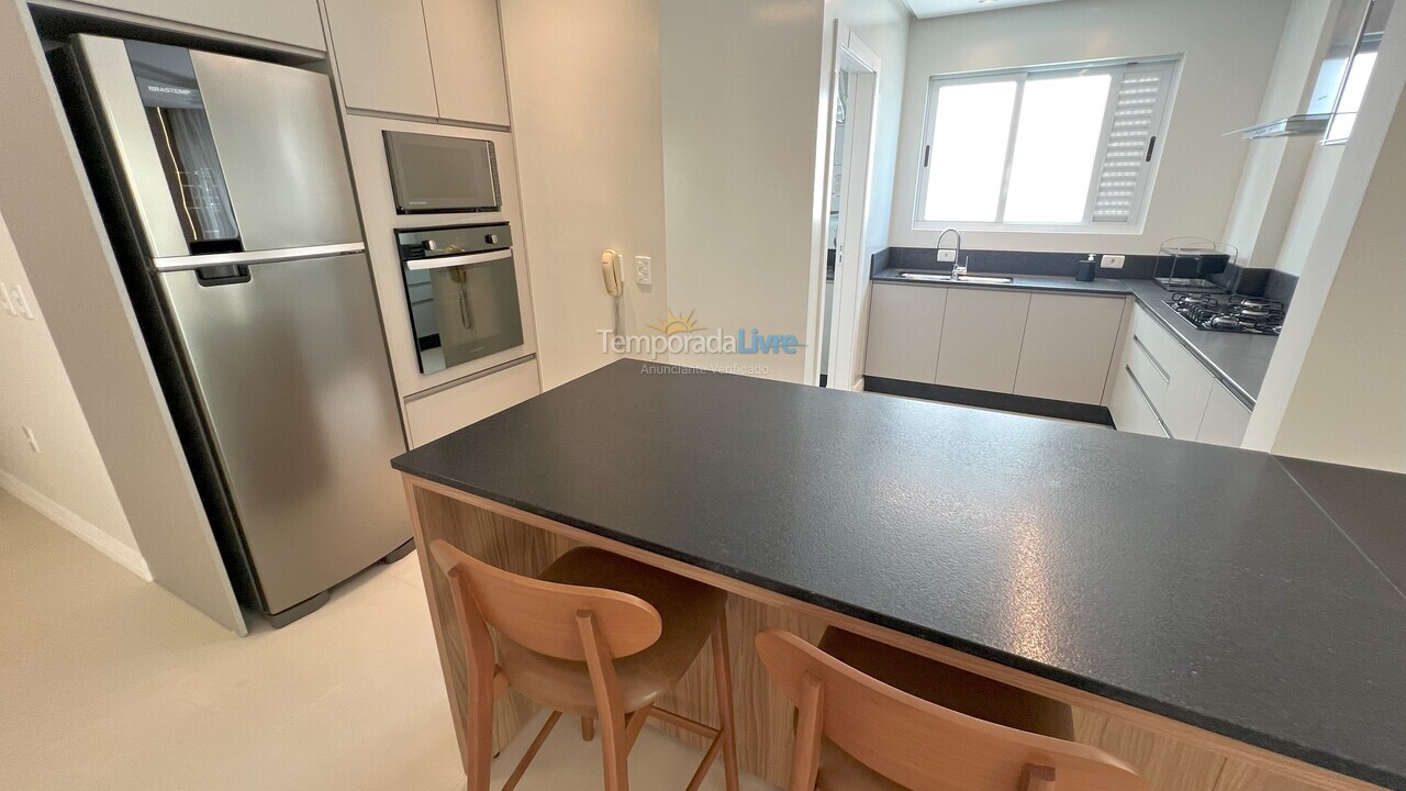 Apartment for vacation rental in Itapema (Centro)
