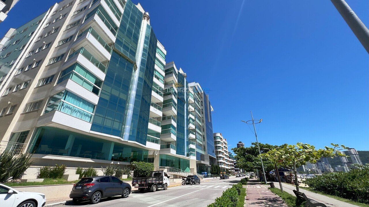 Apartment for vacation rental in Itapema (Centro)