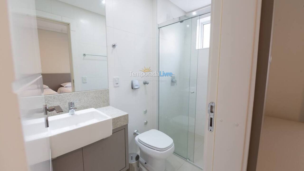 Apartamento para aluguel de temporada em Itapema (Centro)
