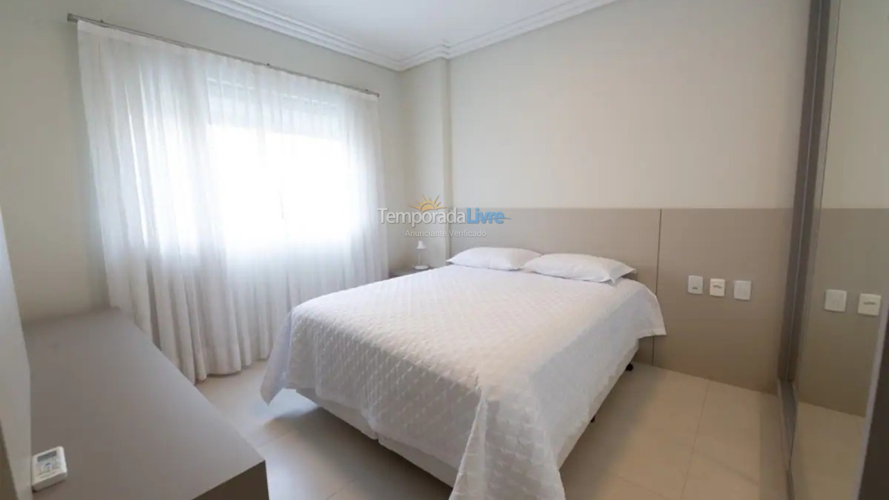 Apartamento para aluguel de temporada em Itapema (Centro)